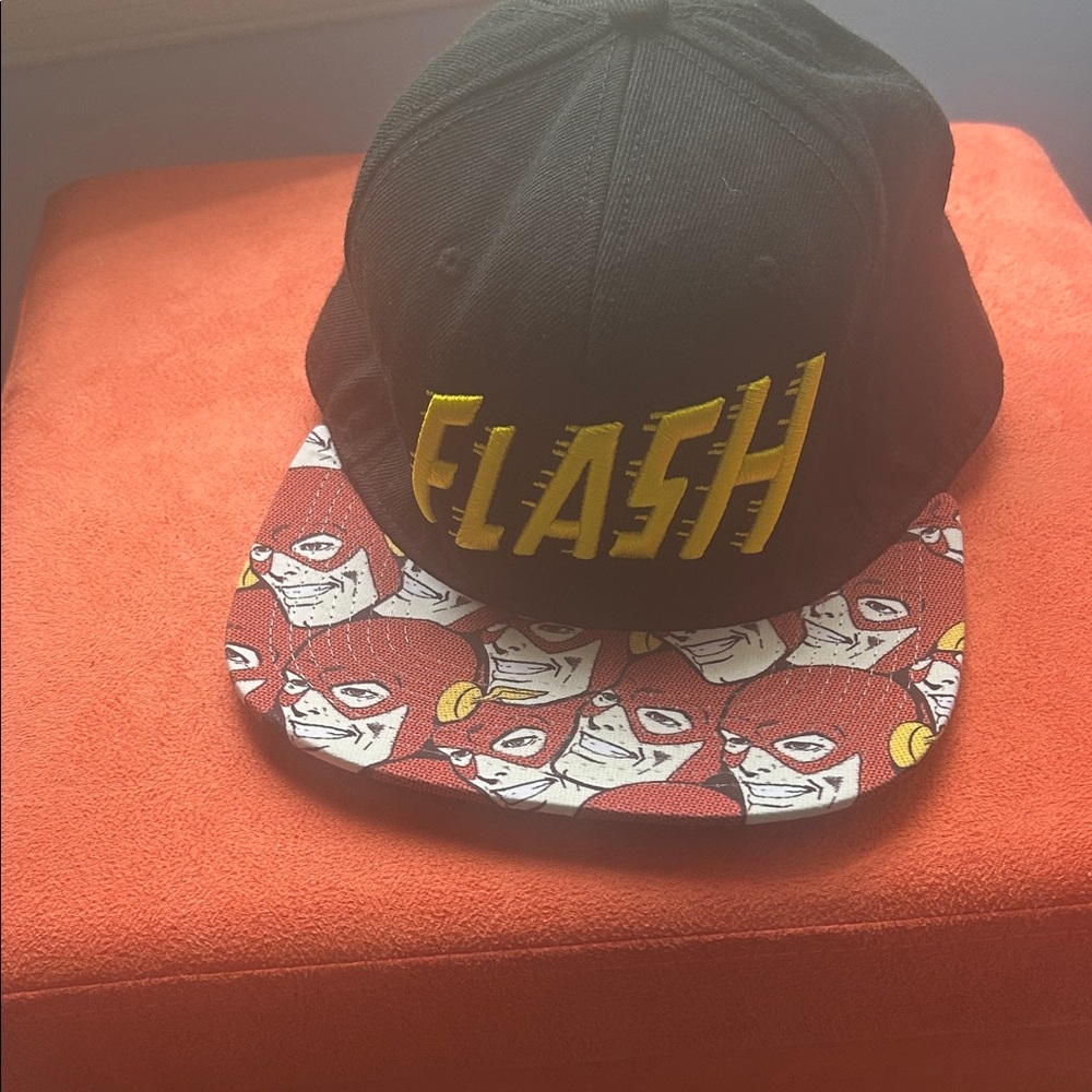 DC Comics Black and Yellow Flash Hat